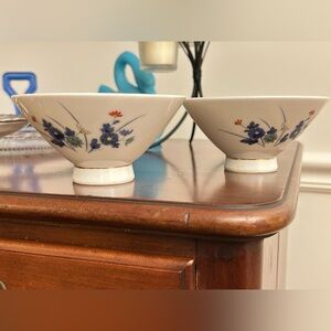 vintage Japanese Otagiri (OMC) porcelain rice bowls.
